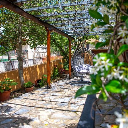 Вілла La Casa De Vacation Лафкос Екстер'єр фото